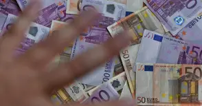 Съдят двама ветовчани в Гърция за опит за измама за 20 000 евро