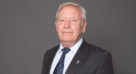 Васил Пенчев отпада като кандидат за председател на Общинския съвет Васил Пенчев отпада като кандидат за председател на Общинския съвет