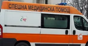 Шофьор изостави приятел в смазана кола след катастрофа