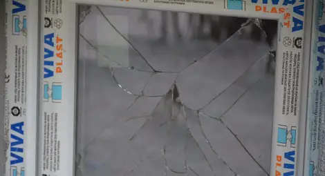 Прясно санираният блок &bdquo;Пловдив&ldquo; нападнат от нощни вандали