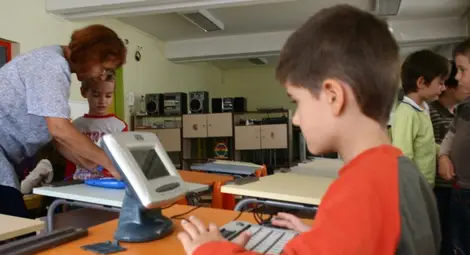 Психолози обясниха на родители защо деца посягат на живота си