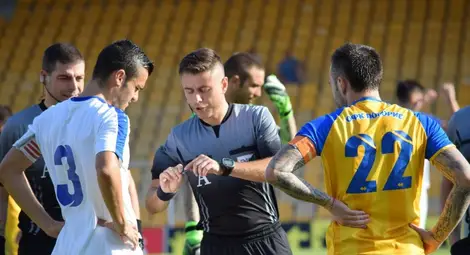 Занев ръководи днес двубой в Ефбет Лига