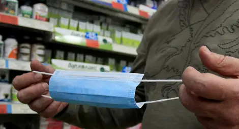 България спира износа на маски и консумативи