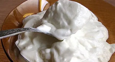 Лесна диета с кисело мляко вталява с 6 кила за седмица Лесна диета с кисело мляко вталява с 6 кила за седмица