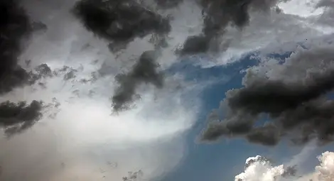 Почват пак дъжд и гръмотевици