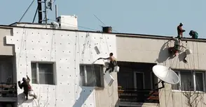 Три фирми издават паспорти на 20 сгради срещу 1.7 милиона лева