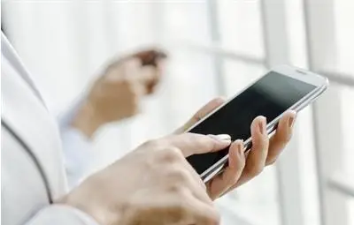 Порнографско приложение тайно снима потребителите си и иска откуп