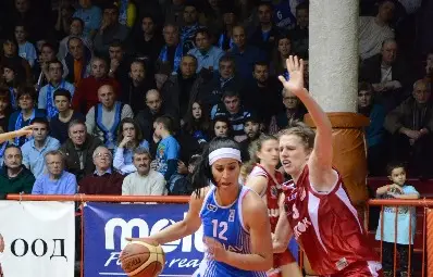 Реномиран европейски сайт пише за звездата Кристина Сантяго