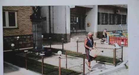 Нож в гърба