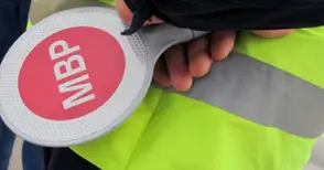 Странни маневри предадоха на КАТ силно дрогиран младеж