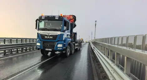 Възобновено е движението по Дунав мост след инцидент&nbsp;с един от фургоните на съоръжението заради силен вятър&nbsp;