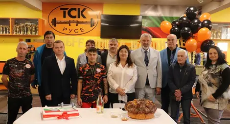 Русе посрещна европейския вицешампион по вдигане на тежести  Дениз Данев