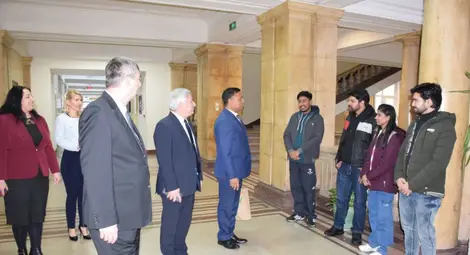 Посланикът на Индия посети Русенския университет