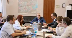 Служебният министър на здравеопазването и кметът на София обсъдиха политики за детското здраве и достъпа до услуги