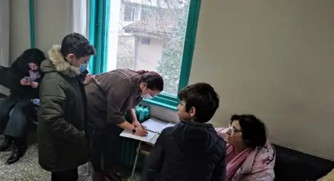 Във В. Търново поставиха първите ваксини срещу Covid-19 на деца от 5 до 11 години