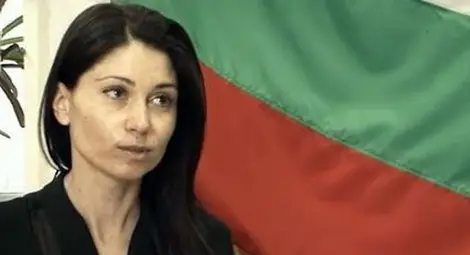 Вдовицата на Емил Шарков: Ако го обичах по-малко, щях да го карам да се откаже от отряда Вдовицата на Емил Шарков: Ако го обичах по-малко, щях да го карам да се откаже от отряда