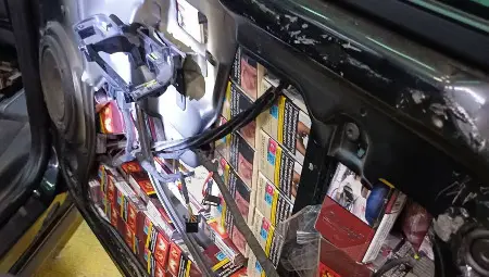 Цигари, скрити в хляб, в кашони със зеленчуци и под тапицерията на автомобил, откриха митнически служители от ТД Митница Русе