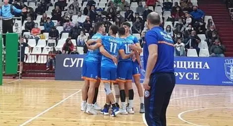 Волейболистите оглавиха втората осмица след чиста победа над „Славия“ Волейболистите оглавиха втората осмица след чиста победа над „Славия“