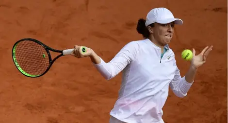 Ига Швьонтек е първата финалистка на "Ролан Гарос"