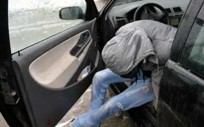 Надрусан шофьор задържан след 5-километрово преследване Надрусан шофьор задържан след 5-километрово преследване