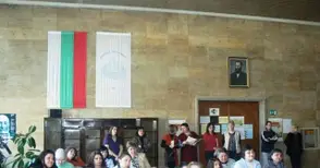 „Радост“ откри Маратона на четенето в библиотеката