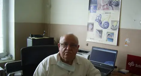 Д-р Стефчо Ламбев: Най-коварен е ракът под гласните струни, защото започва без симптоми