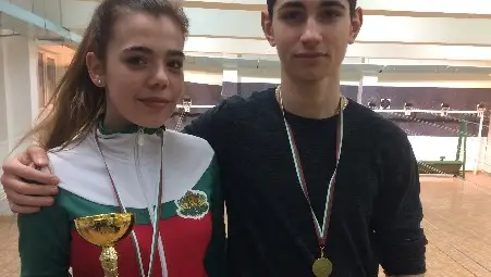 Стрелците на Стоянова с нови два златни медала