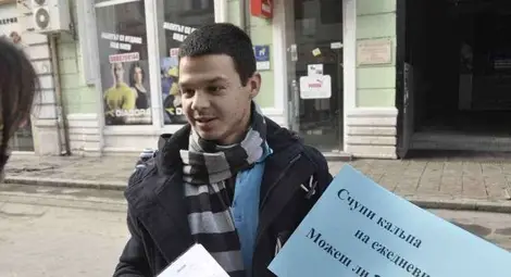 Млади русенци чупят с усмивка кутията с комплекси и съмнения