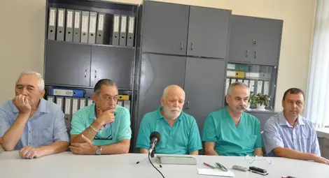 През септември проф.Рефетов идва в родния си Русе