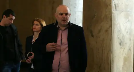 Прокуратурата проверява и Порожанов по скандала с къщите за гости