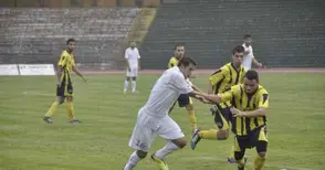 Божилов отваря вратичка за завръщане на Веселинов