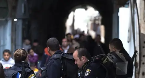 10 души намушкани при нападение на палестинец в автобус в Тел Авив