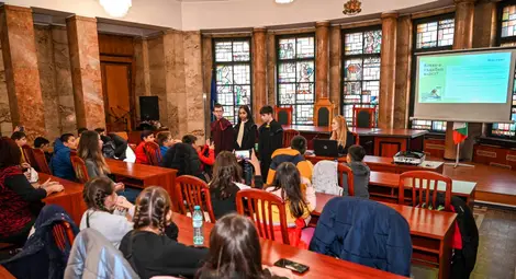 Председателят на Окръжен съд - Русе Николинка Чокоева представи пред ученици професията на съдията