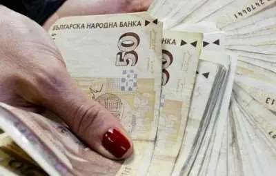 Работници търсят над 1.1 милиона лева заплати с изпълнителни листи