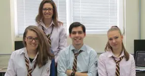 Абитуриенти отиват на финал на състезанието „Виртуално предприятие“