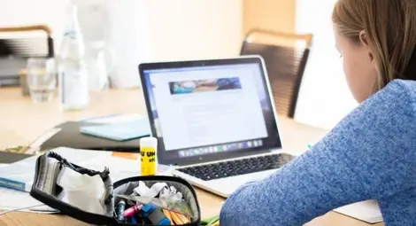 Около 3 процента от учениците  нямат е-устройства за обучение