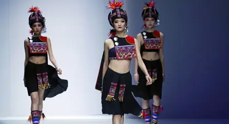 Луксозните модни марки спират използването на модели под 18 години