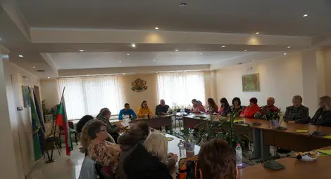 Среща на двемогилската общественост с писателя Нидал Алгафари