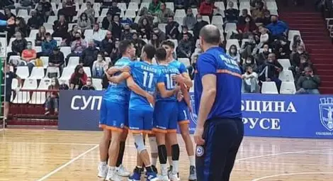 Волейболистите опровергаха прокоба при трудна победа срещу &bdquo;Черно море&ldquo;