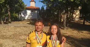 Баща и дъщеря шампиони  по ориентиране в Хасково