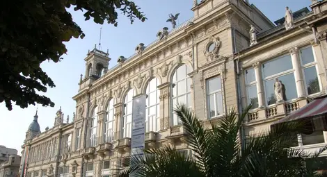 Театърът подарява на децата  за 1 юни &bdquo;Приказките на баба&ldquo;