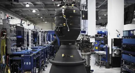 Новият двигател на SpaceX експлодира