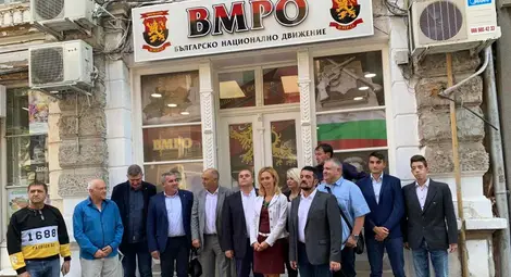 Коалицията &bdquo;ВМРО-БНД, НФСБ&ldquo; реди листата на принципа 20:20:10