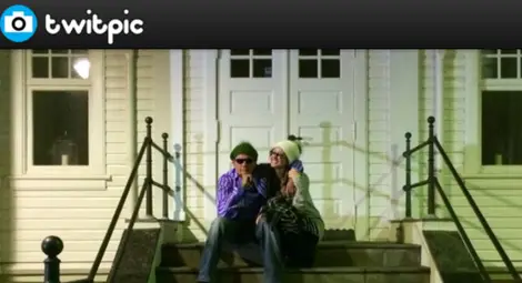 Чичо Чарли се пошегувал за брака си с порнозвездата