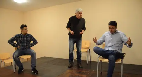 Първите театрални конкурси на Любо Кънев били с баща му - майстор готвач в Трявна