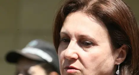 Бъчварова: Не трябва България да помага с пари на Гърция