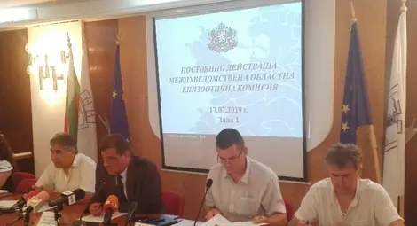 Умъртвиха 34 прасета в Беленско, вземат проби от свинете в 15 села