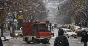 Идва рязък спад на температурите, обработват улиците със специална смес