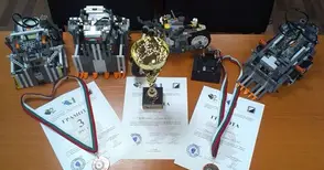 Златен и два бронзови медала за студенти от клуб „Роботика“