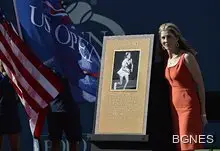 Голямата шампионка Моника Селеш се сгоди за 72-годишен милиардер